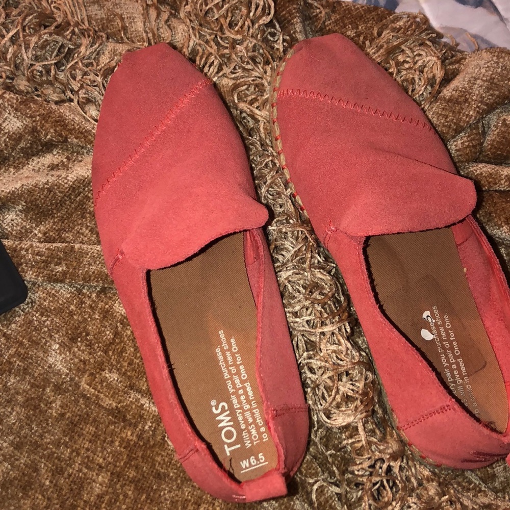 Toms red shoes